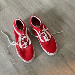 RED VANS SIZE 7.5